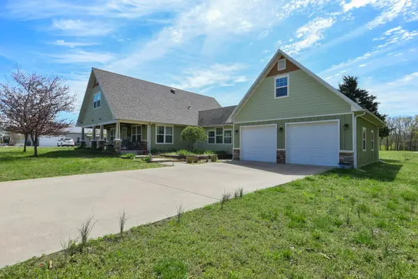 22419 Trout Street, Golden, MO 65658