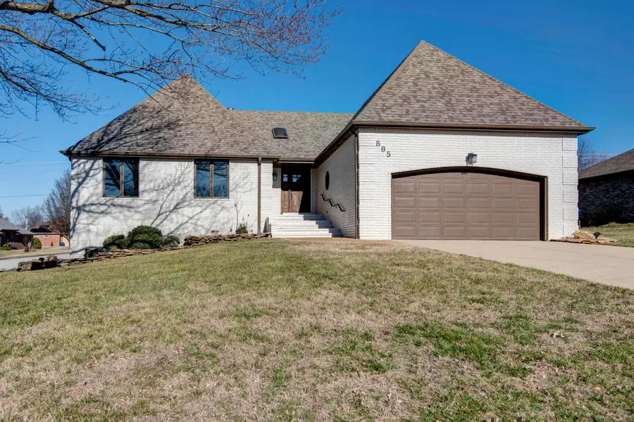 805 W Briarwood Lane, Nixa, MO 65714 - #2