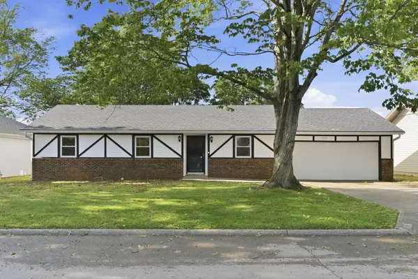 1636 W Swan Street, Springfield, MO 65807