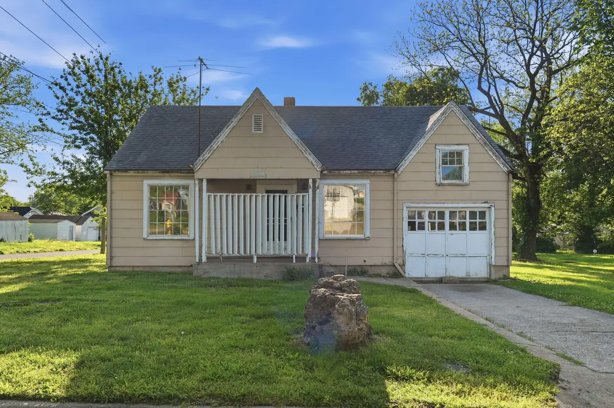 2303 N Farmer Avenue, Springfield, MO 65803 - #1