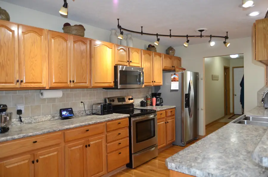 200 Micahs Xing, Reeds Spring, MO 65737 - #2
