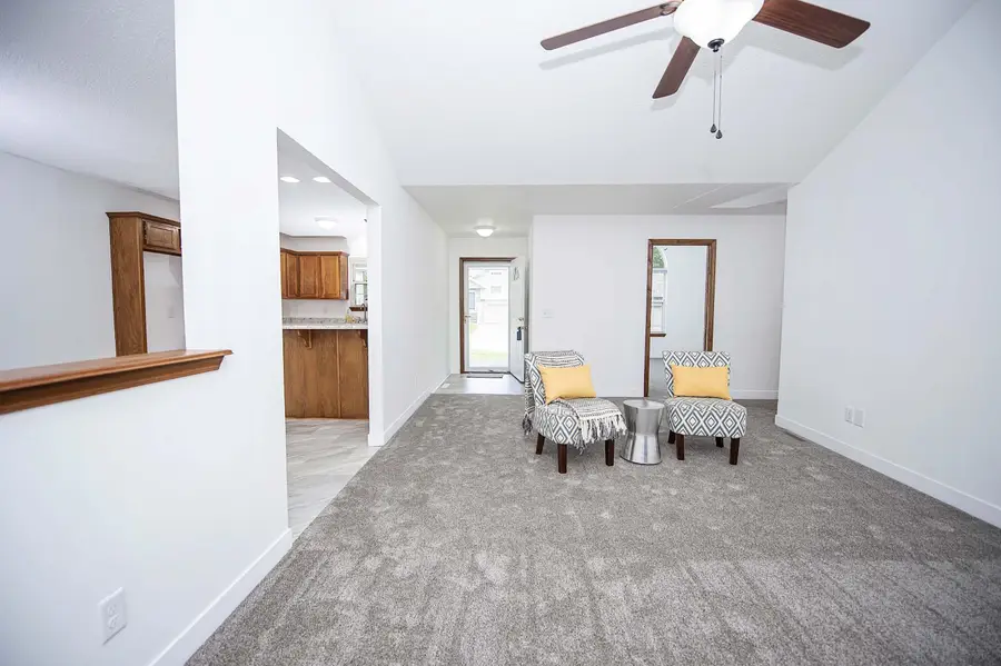 2831 S Scotts Lane, Springfield, MO 65807 - #2