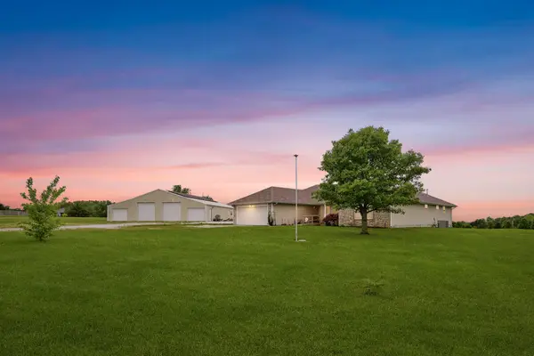 150 Shelbrae Lane, Clever, MO 65631