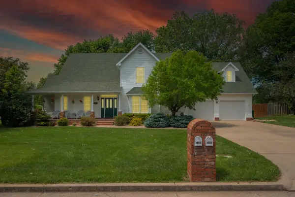 1402 Dierker Drive, Monett, MO 65708