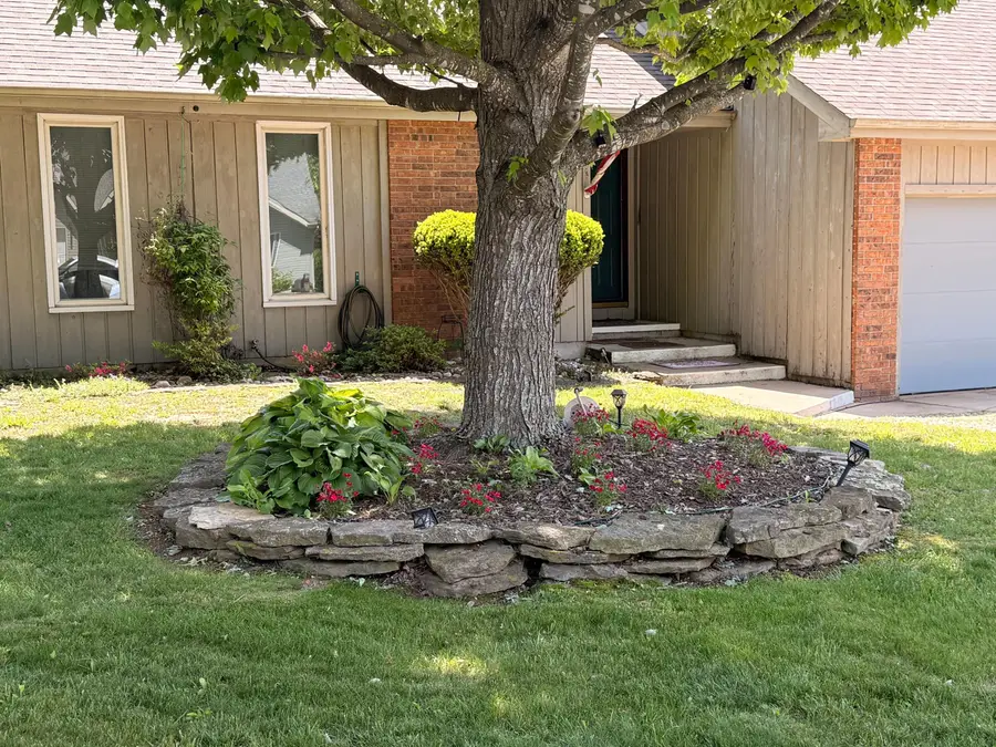 2738 E Verona Street, Springfield, MO 65804 - #3