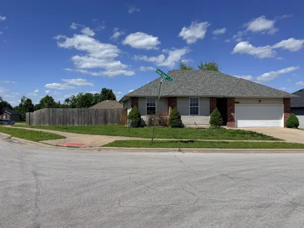 2535 W Cedar Creek Drive, Springfield, MO 65803