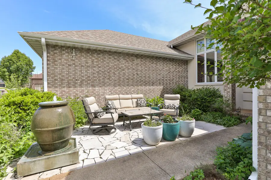 3226 S Arcadia Avenue, Springfield, MO 65804 - #3