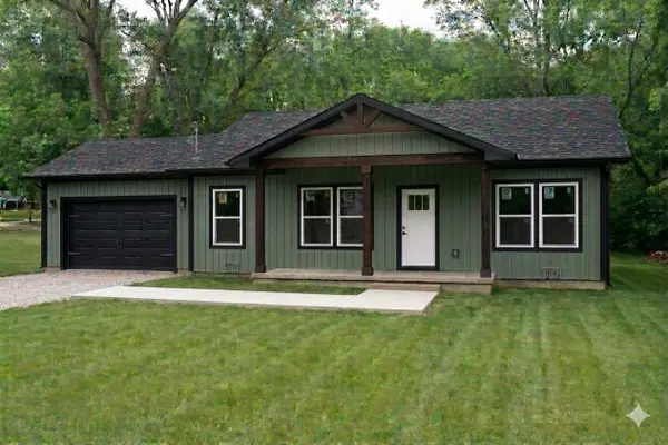 586 Panich Street, Pleasant Hope, MO 65725