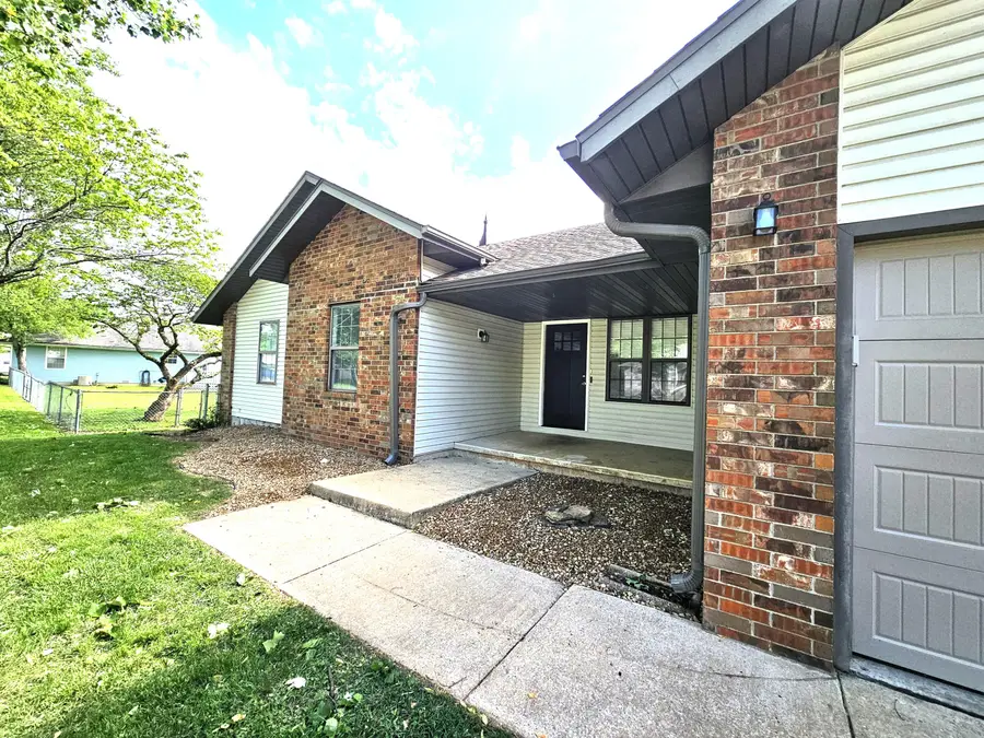 4810 W Tarkio Street, Springfield, MO 65802 - #2