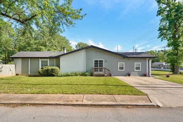 2361 S Fort Avenue, Springfield, MO 65807