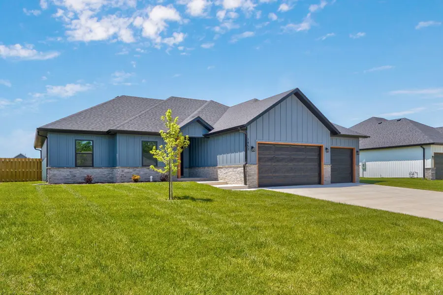 1453 N Collins Drive, Republic, MO 65738 - #3