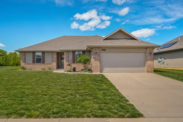 525 W Melody Lane, Republic, MO 65738