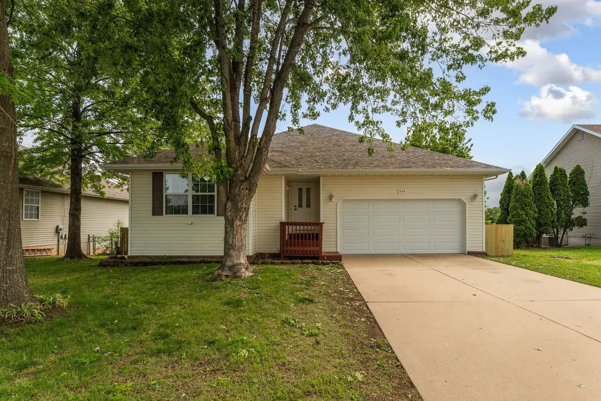 434 N Matteson Avenue, Republic, MO 65738 - #1