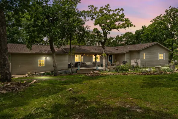 5059 Greenwood Drive, Merriam Woods, MO 65740