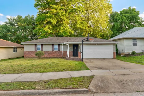 936 W Glenwood Street, Springfield, MO 65807