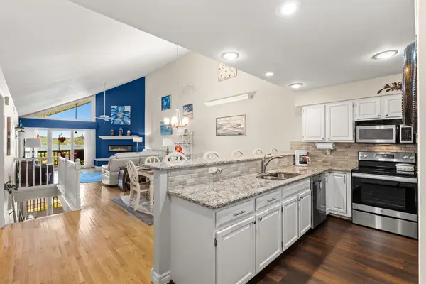 219 Point Seven Road #10, Kimberling City, MO 65686