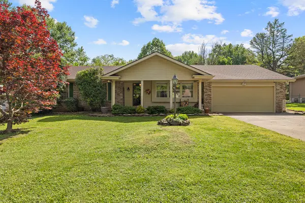 3606 S Parkhill Avenue, Springfield, MO 65807