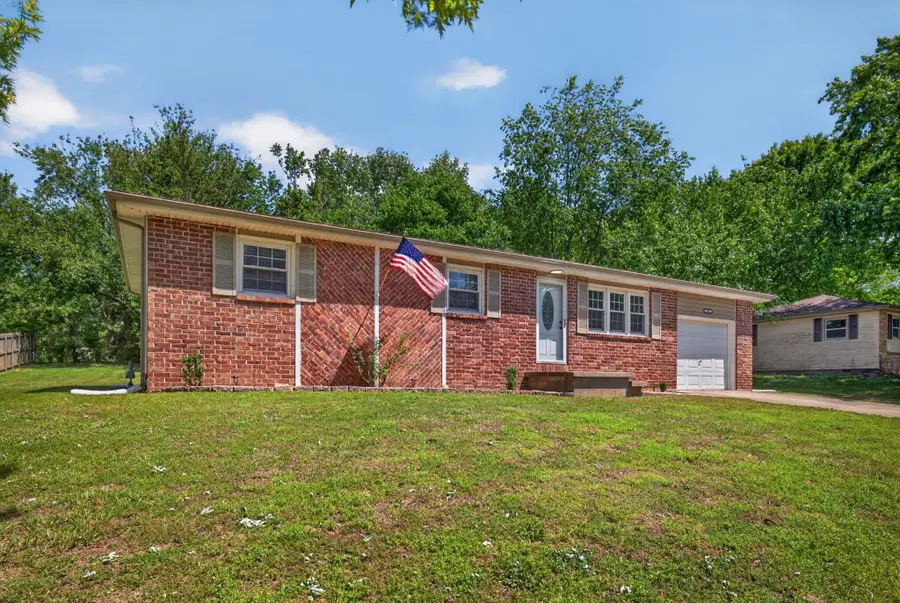 202 N Elmwood Avenue, Republic, MO 65738 - #2