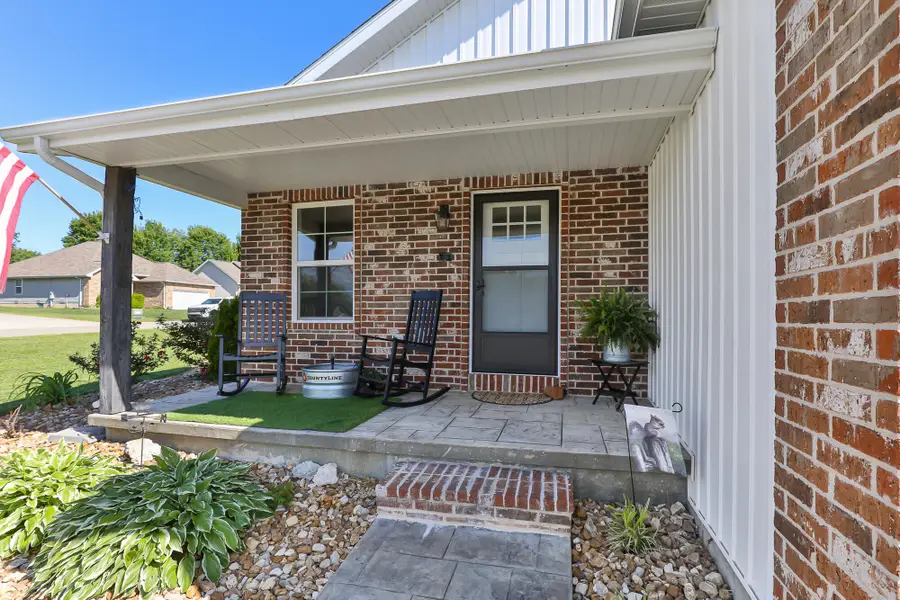 1245 E Keeling Place, Bolivar, MO 65613 - #3