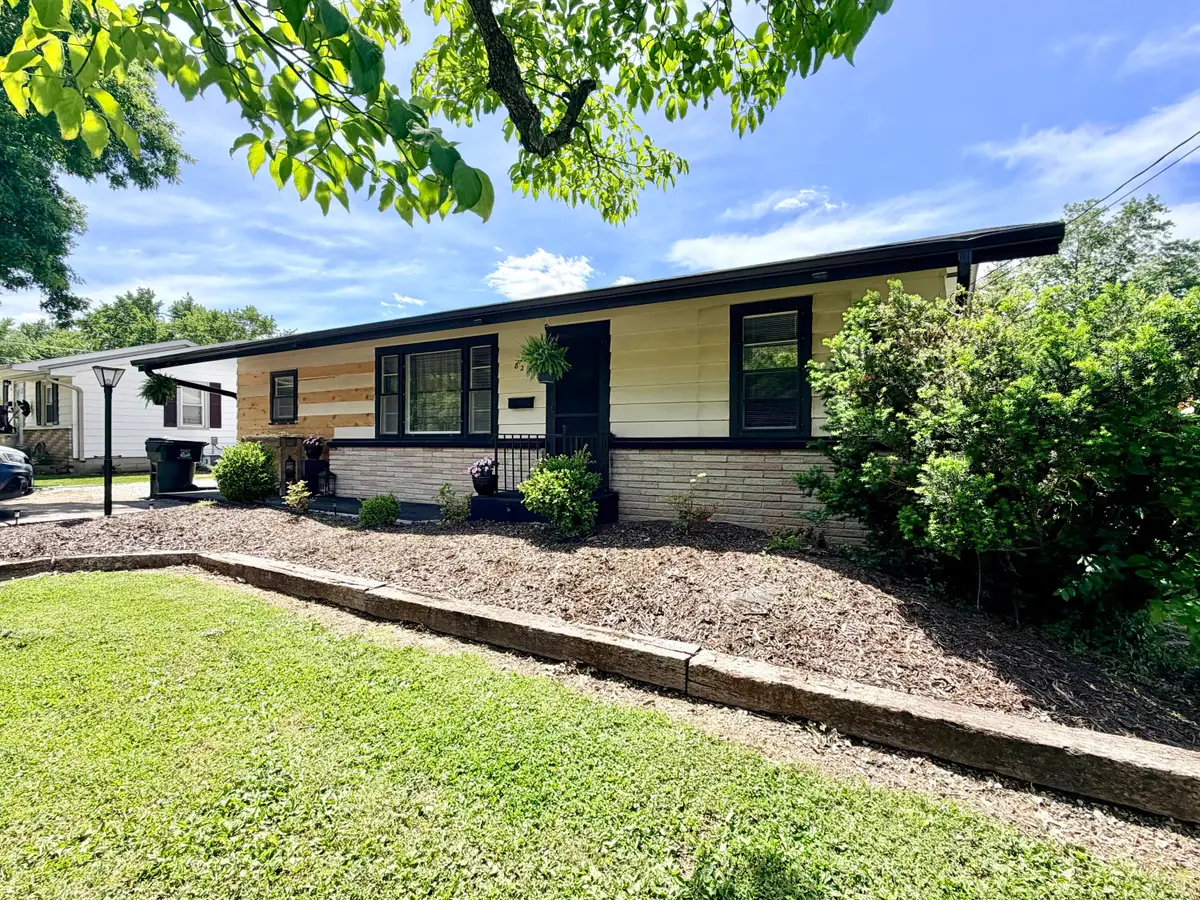 829 S Roosevelt Avenue, Aurora, MO 65605 - #1