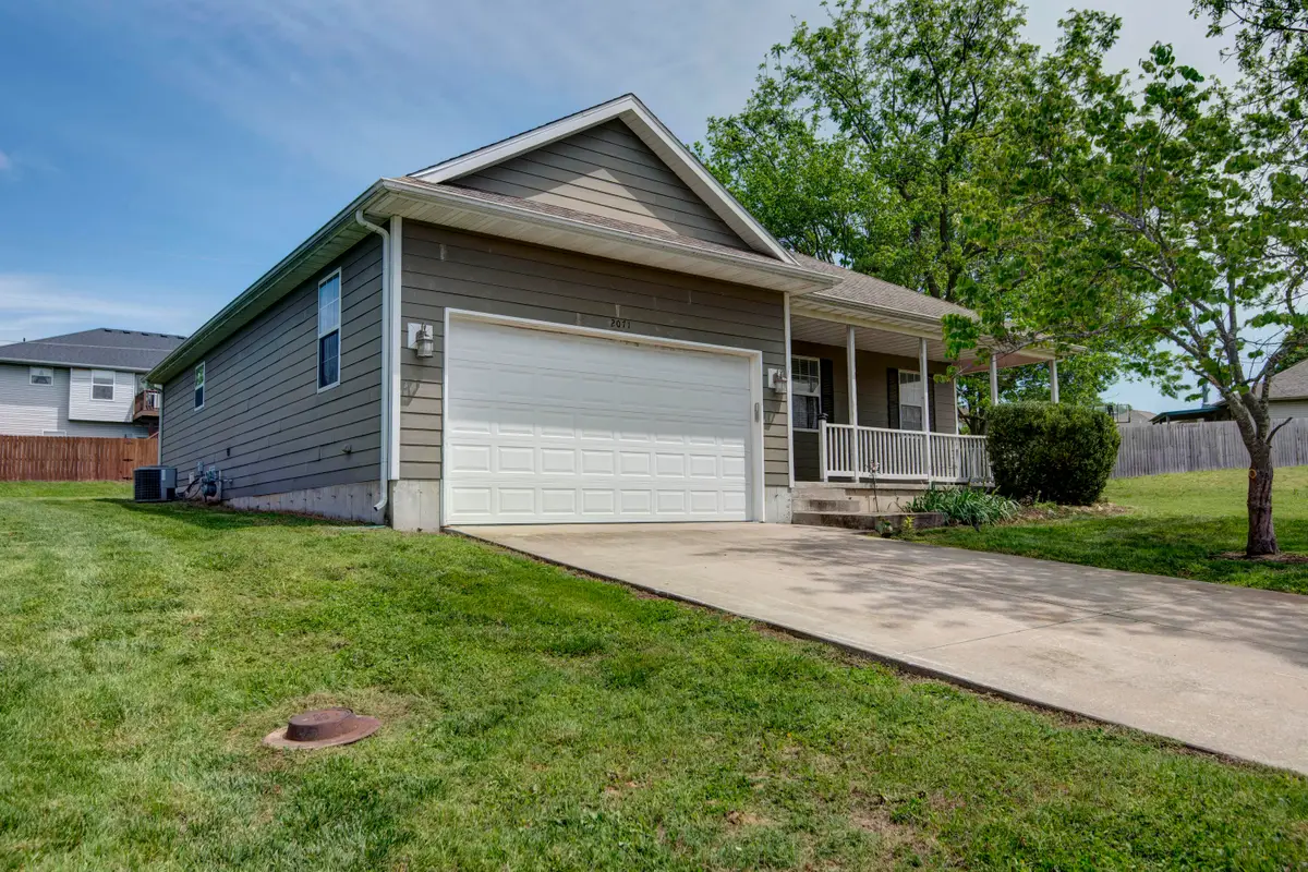 2071 E Foxridge Trail, Republic, MO 65738 - #1