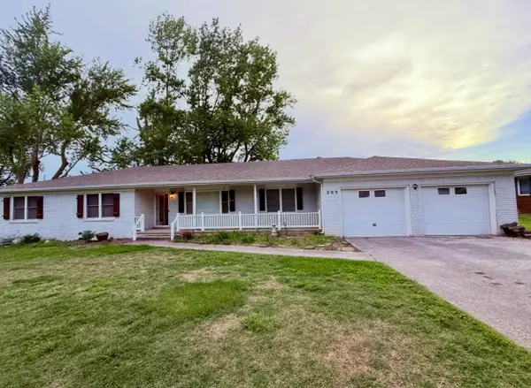 203 N Ellen Street, Nixa, MO 65714