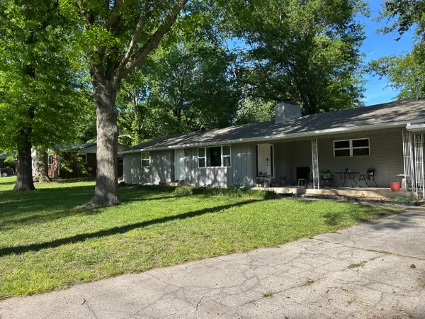 1101 13th Street, Monett, MO 65708