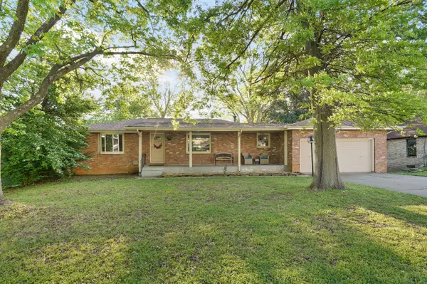 3442 S Carriage Avenue, Springfield, MO 65809