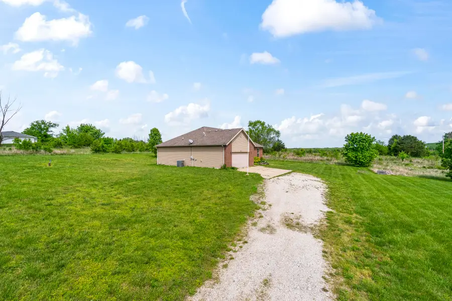 1812 Farmland Road, Marshfield, MO 65706 - #3