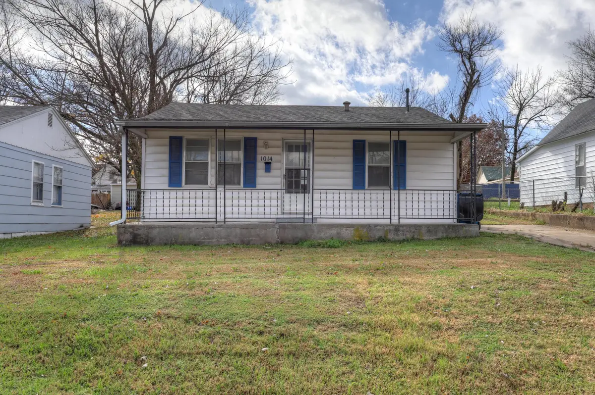 1014 Sycamore, Carthage, MO 64836 - #1