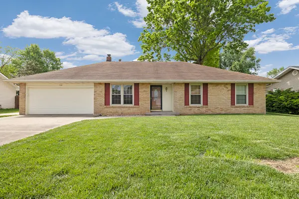 1132 W Berkeley Street, Springfield, MO 65807