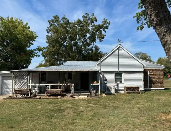 7 Box Street, Arcola, MO 65603