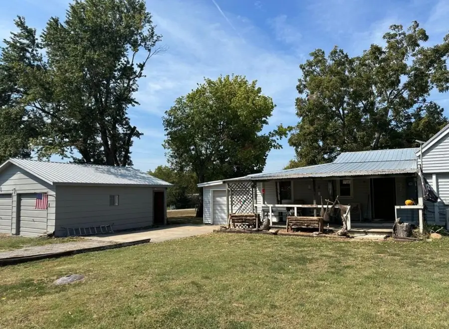 7 Box Street, Arcola, MO 65603 - #2