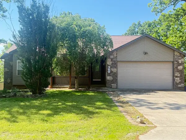369 Crestview Drive, Ridgedale, MO 65739