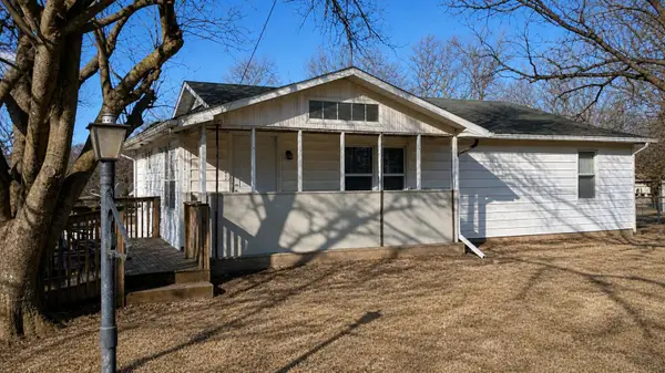 811 N Oakland Avenue, Bolivar, MO 65613