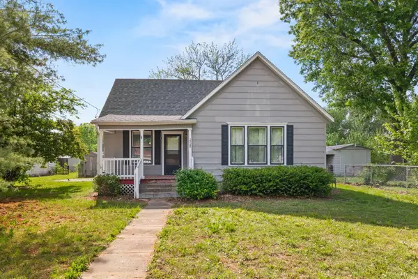 1208 Hicks Avenue, Golden City, MO 64748