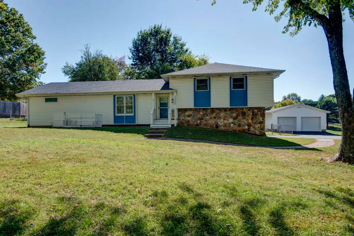 1300 E Bain Street, Ozark, MO 65721 - #1