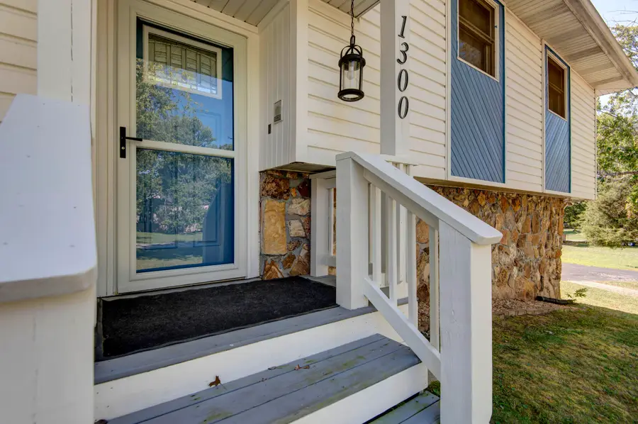 1300 E Bain Street, Ozark, MO 65721 - #2