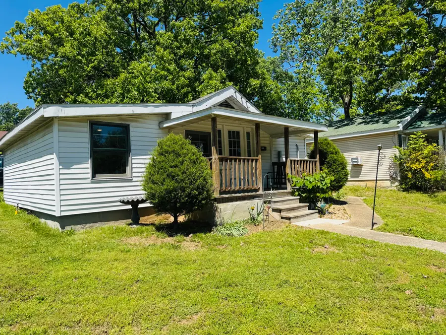 1125 Saint Louis Street, West Plains, MO 65775 - #2