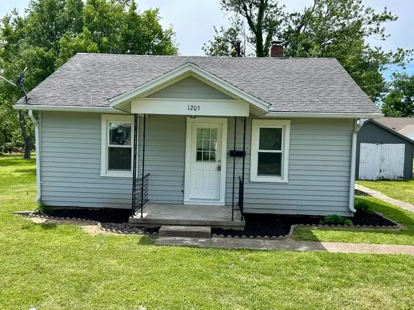1205 Julia Avenue, Mountain Grove, MO 65711