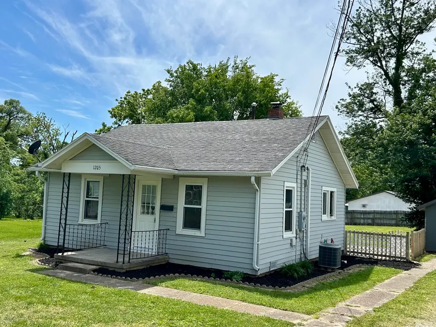 1205 Julia Avenue, Mountain Grove, MO 65711 - #2