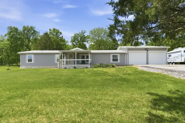 3193 S 7th Road, Humansville, MO 65674