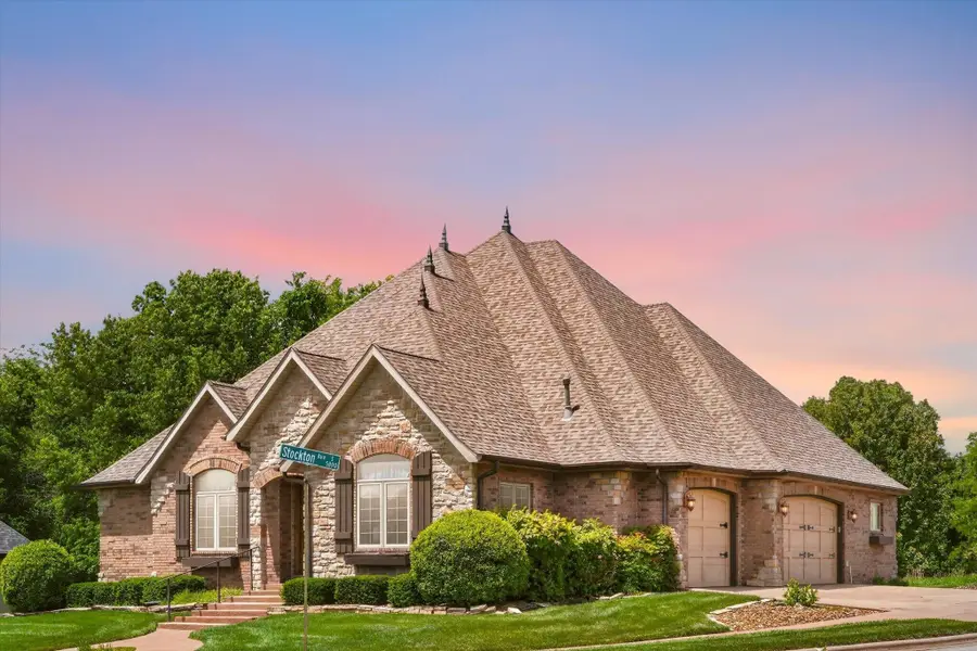 1369 E Anthony Street E, Springfield, MO 65804 - #2
