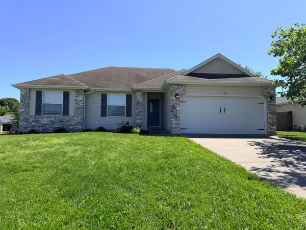 312 W Shawnee Court, Clever, MO 65631