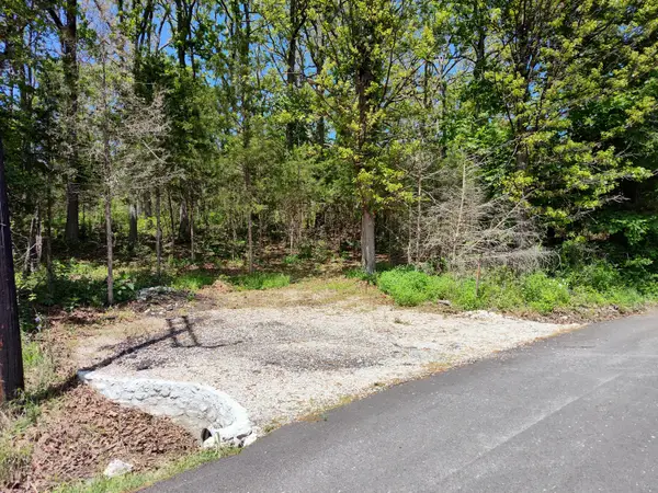 000 Woodland Drive, Buffalo, MO 65622