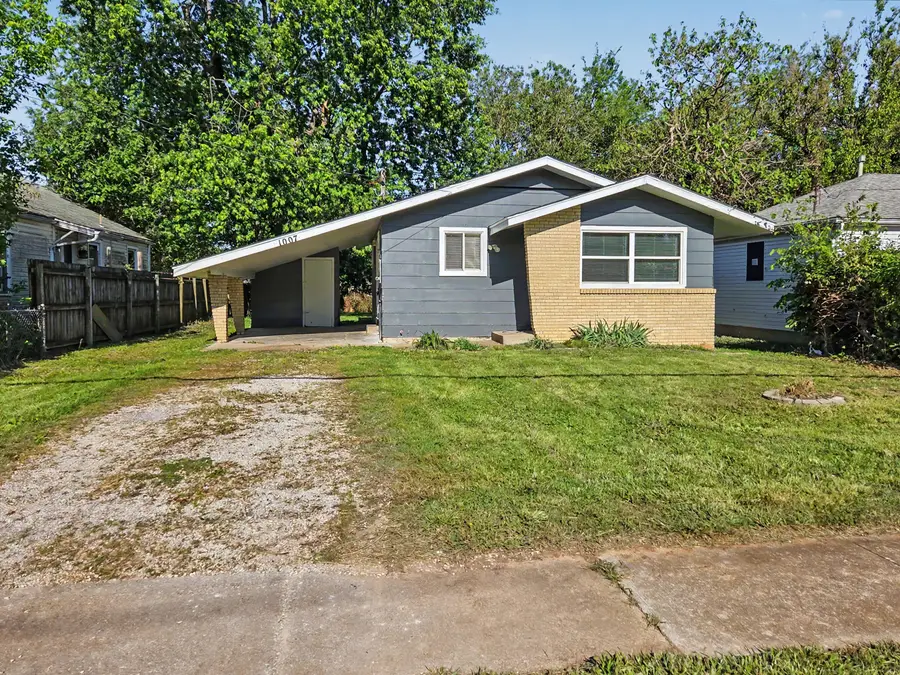 1007 N Park Avenue, Springfield, MO 65802 - #2