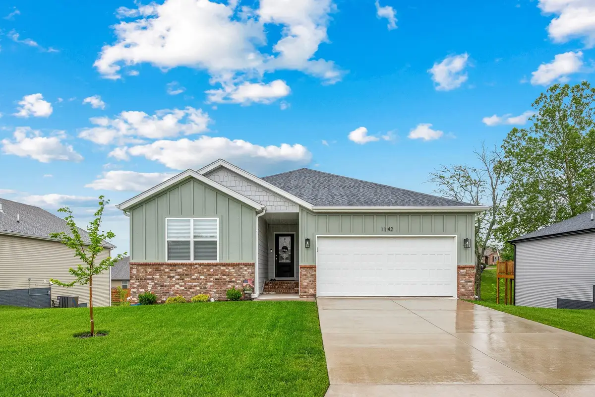 1142 S Broadview Avenue, Springfield, MO 65802 - #1