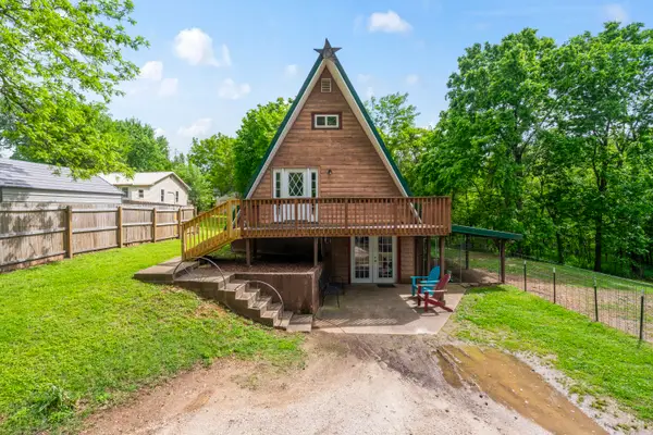 300 W Jackson Street, Stockton, MO 65785