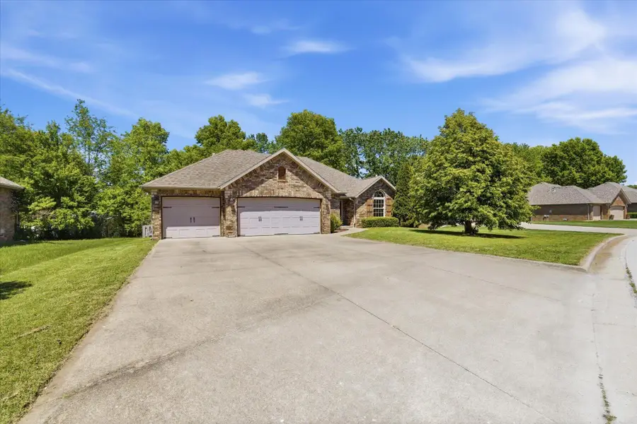 3277 W Cardinal Street, Springfield, MO 65810 - #2