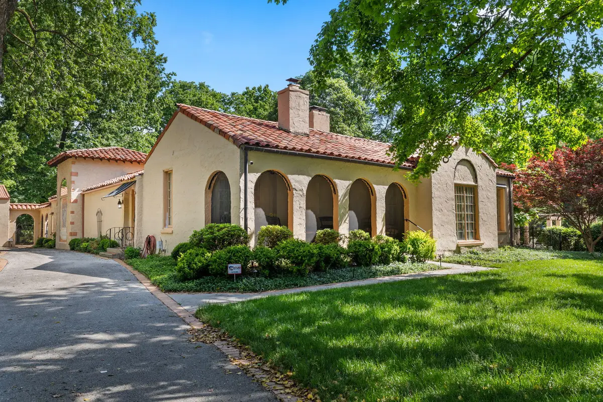 1655 E Walnut Street, Springfield, MO 65802 - #1